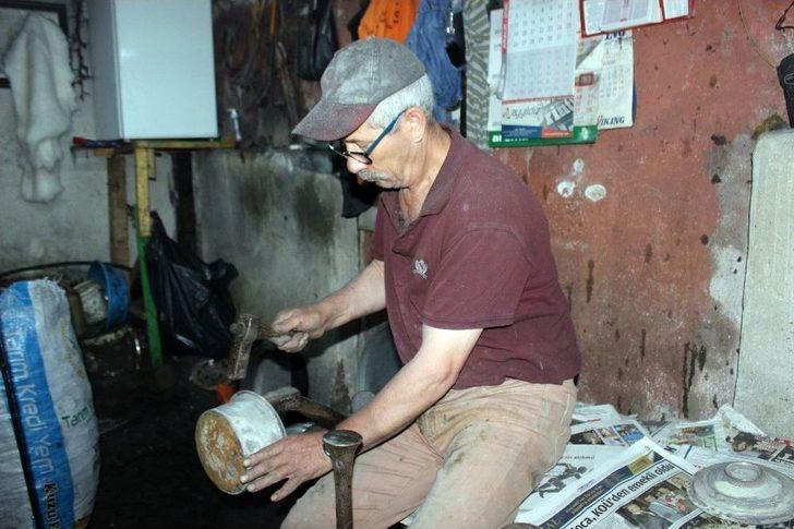 (özel Haber) İzmit’teki Son Kalaycı, Mesleği Yaşatmak İçin Direniyor G3