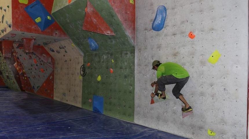 Kızılay&rsquo;dan Spor Tırmanışı Boulder Milli Takımına Moral Ziyareti