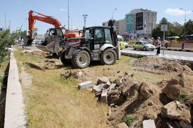 Van Büyükşehir Belediyesinden Hummalı Çalışma