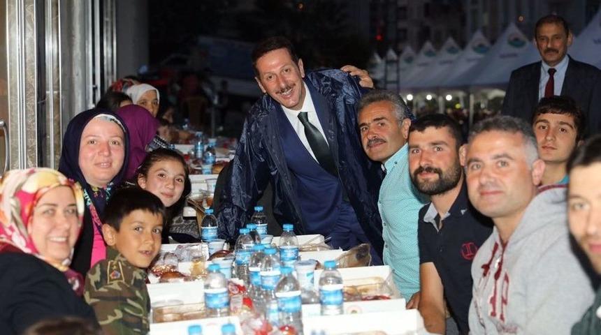 Kışla&rsquo;da 750 Metre Uzunluğunda Dev İftar