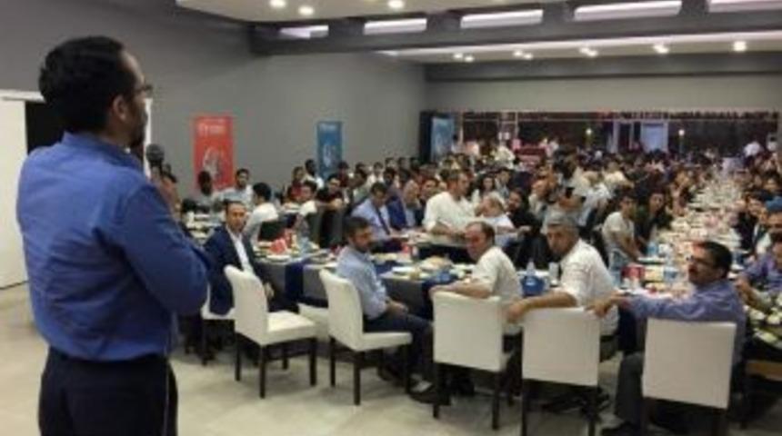 Rektör Bircan Yabancı Öğrencilerle İftarda Buluştu