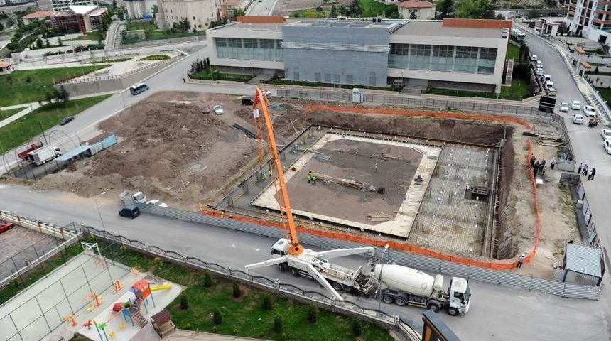 Altındağ&rsquo;a &ldquo;buz Pateni Sarayı&rdquo; Yapılıyor