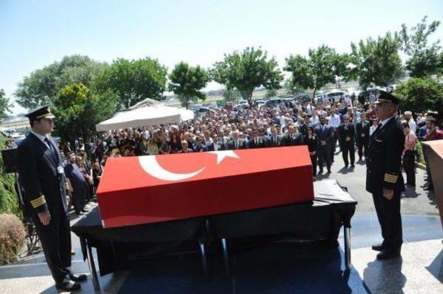 Kaptan Pilot Gürcan Mantı'nın Cenazesi Için Ilk Tören Thy Eğitim Başkanlığı'nda Yapıldı