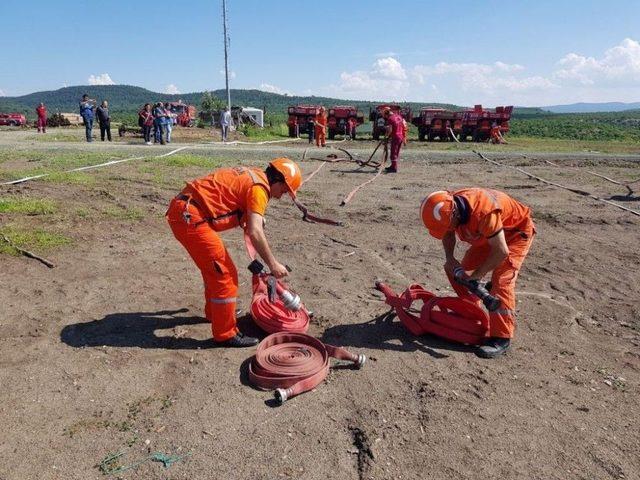 Yangınla Mücadele Ekiplerine ‘işbaşı Ve Bilgi Yenileme’ Eğitimi