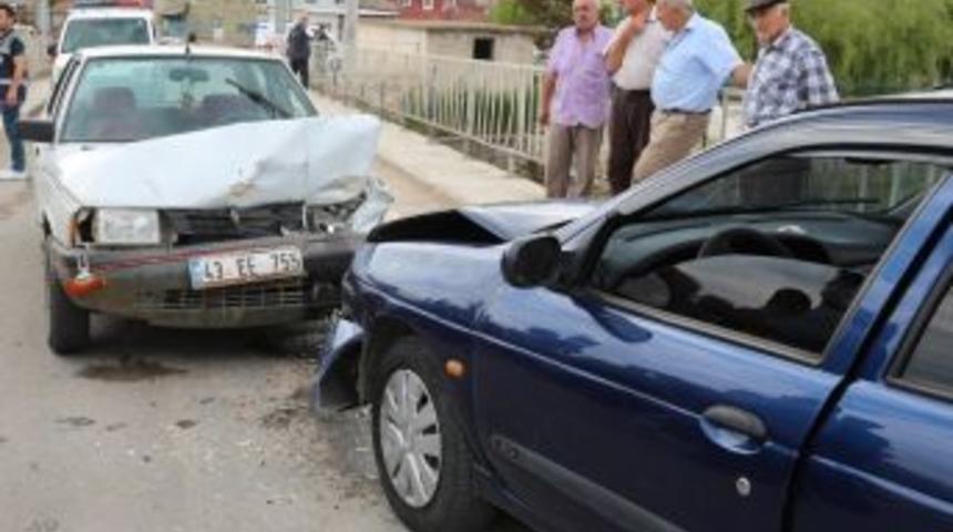 Hisarcık&rsquo;ta Trafik Kazası: 1 Yaralı