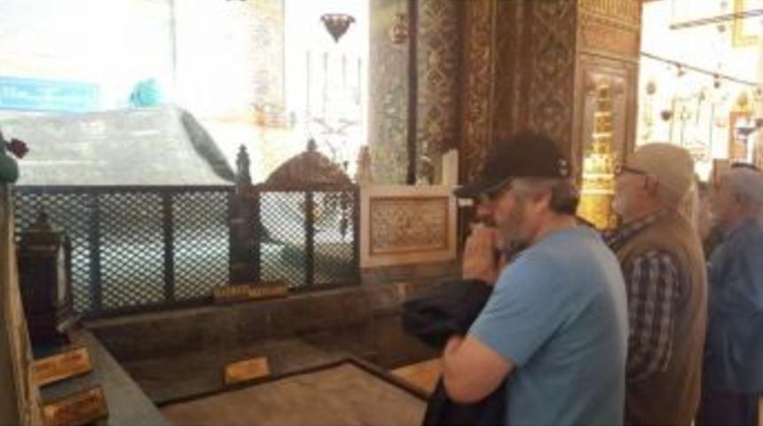 Mustafa Reşit Ak&ccedil;ay&rsquo;dan Mevlana M&uuml;zesi&rsquo;ne Ziyaret