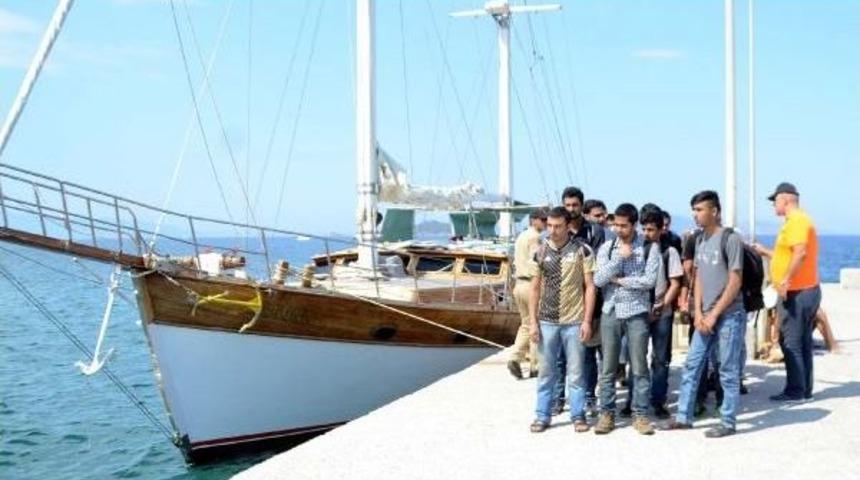 Bodrum'da Yelkenli Teknede 76 Ka&ccedil;ak Yakalandı