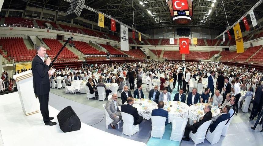 Başkan Aky&uuml;rek: "m&uuml;sl&uuml;manların Kurtuluşu İ&ccedil;in Dua Edelim"