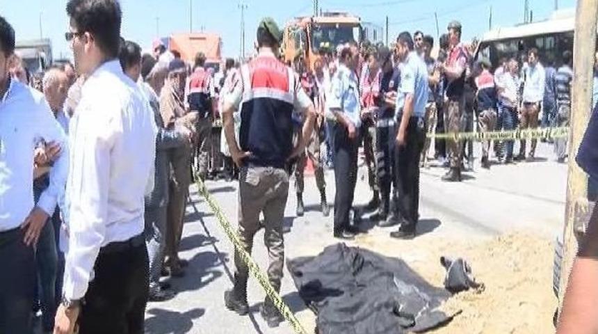 Hafriyat Kamyonunun &Ccedil;arptığı Gen&ccedil; Kız &Ouml;ld&uuml;  (2)