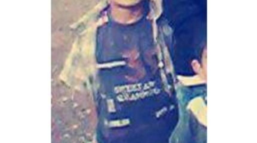 S&uuml;t Kamyonetinin Altında Kalıp &Ouml;ld&uuml;