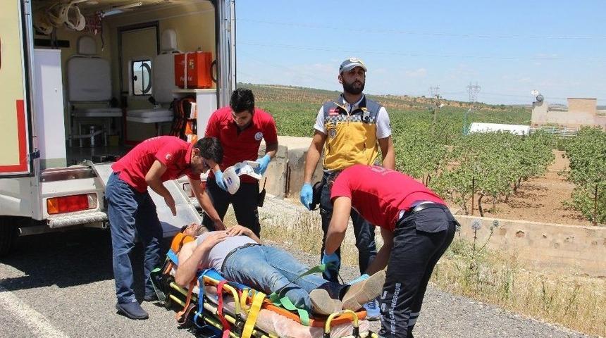 Otomobil Şarampole U&ccedil;tu: 2&rsquo;si Ağır 4 Yaralı