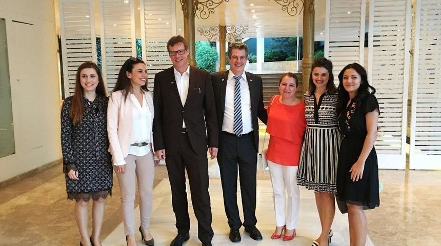 Bursagaz &Ccedil;alışanları Ve İş Ortakları İftarda Bir Araya Geldi