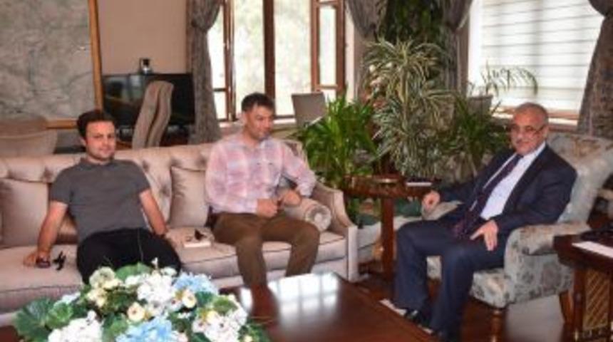 Vali G&uuml;ven&ccedil;er&rsquo;e Deprem Konferansına Davet