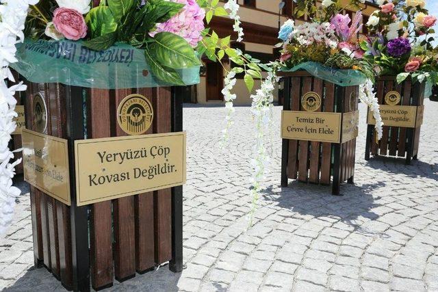 Odunpazarı’nda Çöp Kutuları Çiçek Açtı