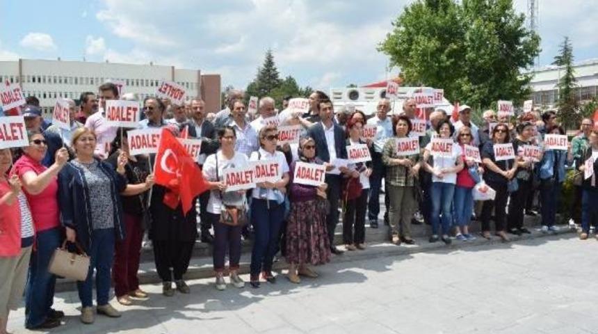 Niğde Chp&rsquo;Den Adalet Y&uuml;r&uuml;y&uuml;ş&uuml;ne Destek