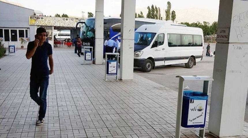 Şehir Merkezine 350 Adet &Ccedil;&ouml;p Kovası