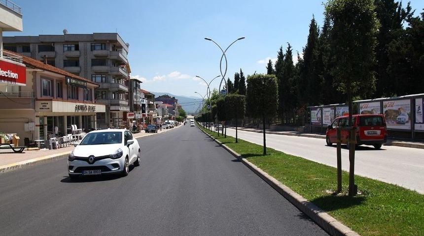 Orhangazi Caddesi Asfaltla Buluştu