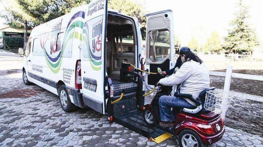 B&uuml;y&uuml;kşehir Belediyesi Engellilere Ve Ailelerine Kolaylık Sağlamaya Devam Ediyor