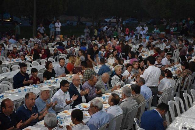 Selimşahlar, İftar Sofrasında Buluştu