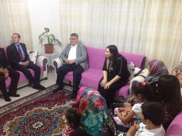 Vali Pekmez, Vatandaşın Misafiri Oldu G5