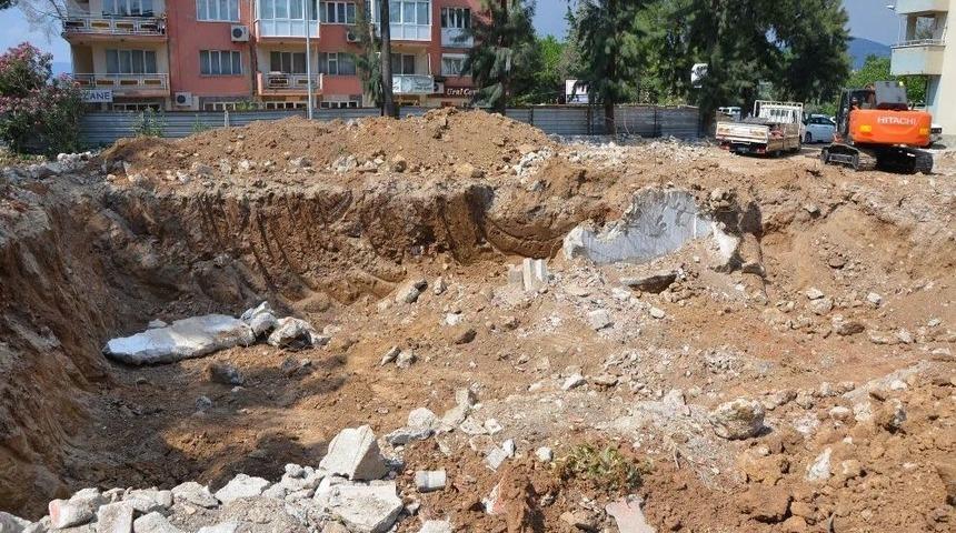 Milas&rsquo;ta Temel Kazısında Tarihi Kalıntılar &Ccedil;ıktı
