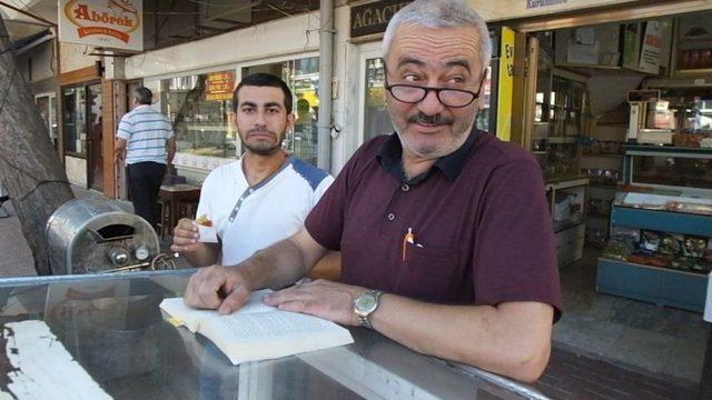 Burhaniyeli Tatlıcı Kitap Kurdu Oldu