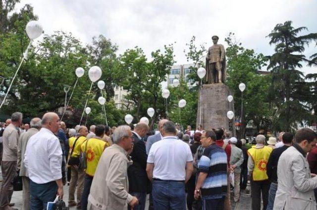 Kılıçdaroğlu'nun Yürüyüşüne Beyaz Balonlu Destek