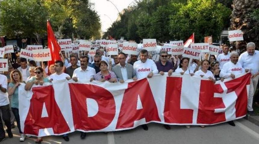 Adana'da, Chp'lilerden 'adalet' Y&uuml;r&uuml;y&uuml;ş&uuml;