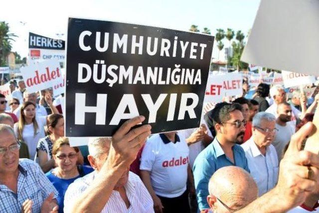 Adana'da, Chp'lilerden 'adalet' Yürüyüşü