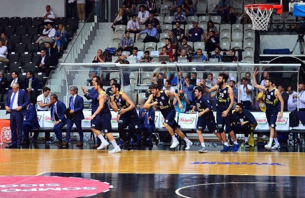 Fenerbah&ccedil;e Kupasını Aldı