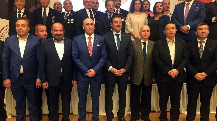 İş Ve Siyaset D&uuml;nyası Birkonfed İftarında Buluştu