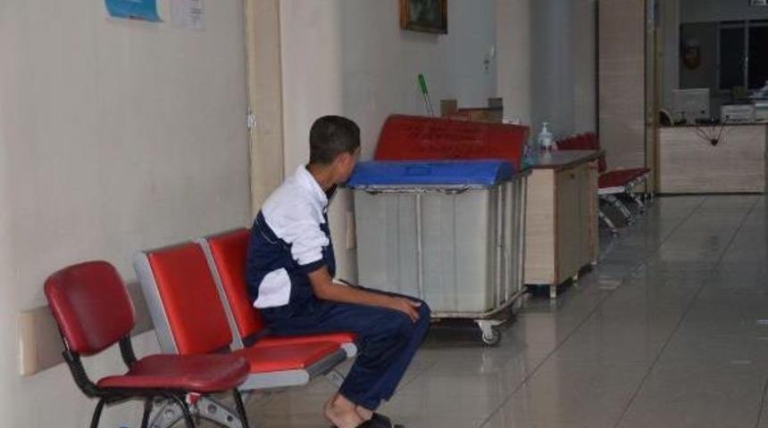 Manisa'da 69 Asker, Gıda Zehirlenmesi Ş&uuml;phesiyle Hastaneye Kaldırıldı (2) - Yeniden