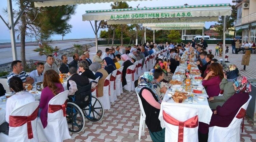 Ala&ccedil;am Kaymakamlığından Gazilere Ve Şehit Ailelerine İftar