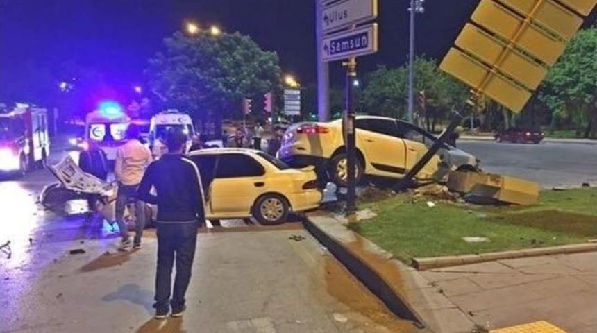 Başkent&rsquo;te Trafik Kazası: 4 Yaralı