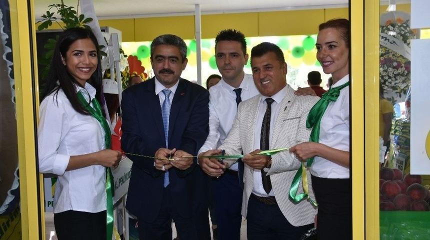 Başkan Alıcık Alışveriş Merkezi A&ccedil;ılışına Katıldı