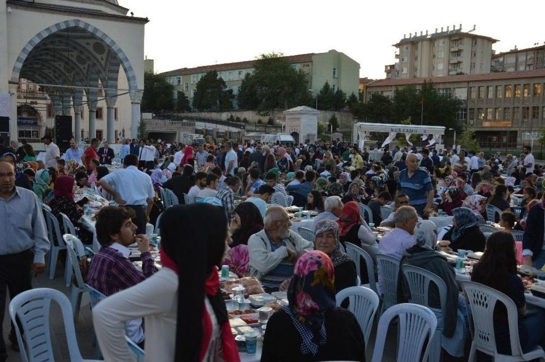 İyilik Sofrası Buluşturdu