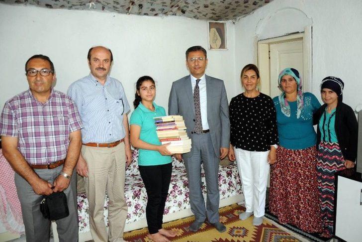 2 Odalı Evden Çıkan Başarı Ödülsüz Kalmadı G1