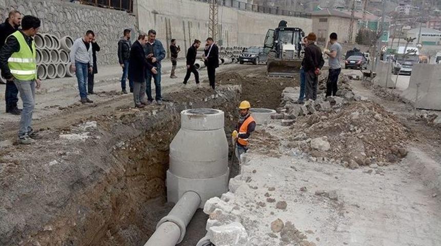 Hakkari Şehir İ&ccedil;i Asfaltı İ&ccedil;in Geri Sayım Başladı
