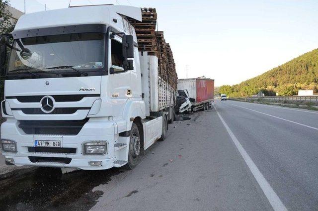 Bursa’da Tır Kazası: 1’i Ağır 2 Yaralı