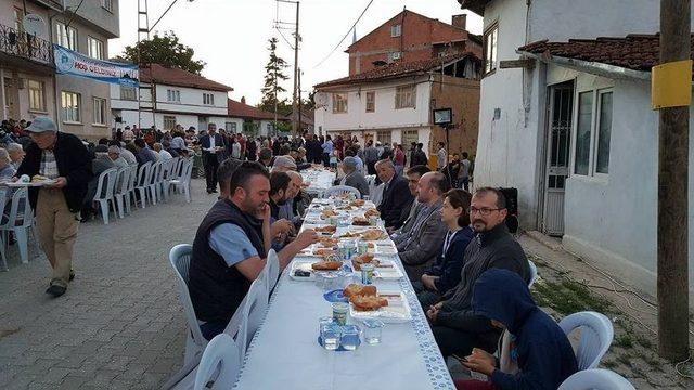 Pazaryeri’nde Mahalle İftarları Devam Ediyor