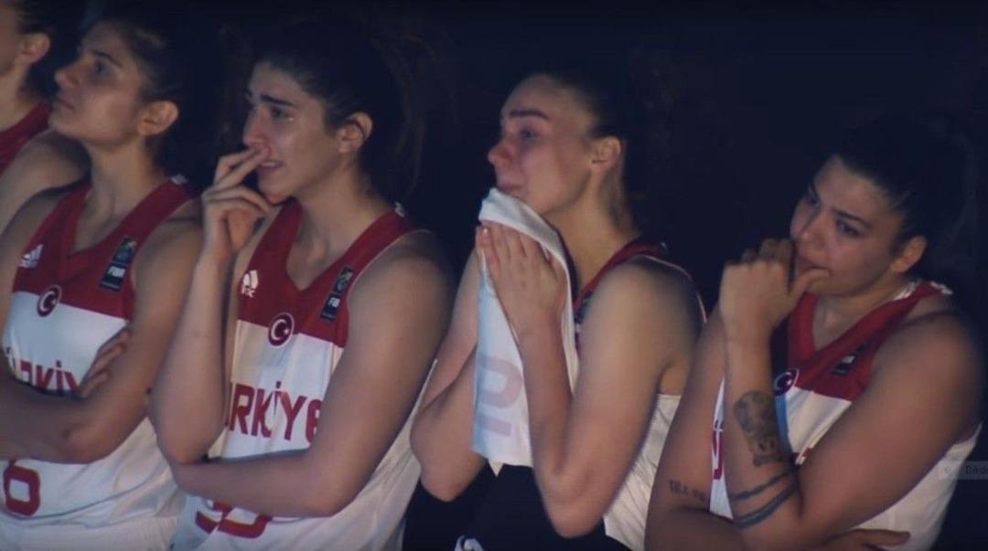 Thy&rsquo;den Kadın Basketbolcuları G&ouml;zyaşlarına Boğan S&uuml;rpriz