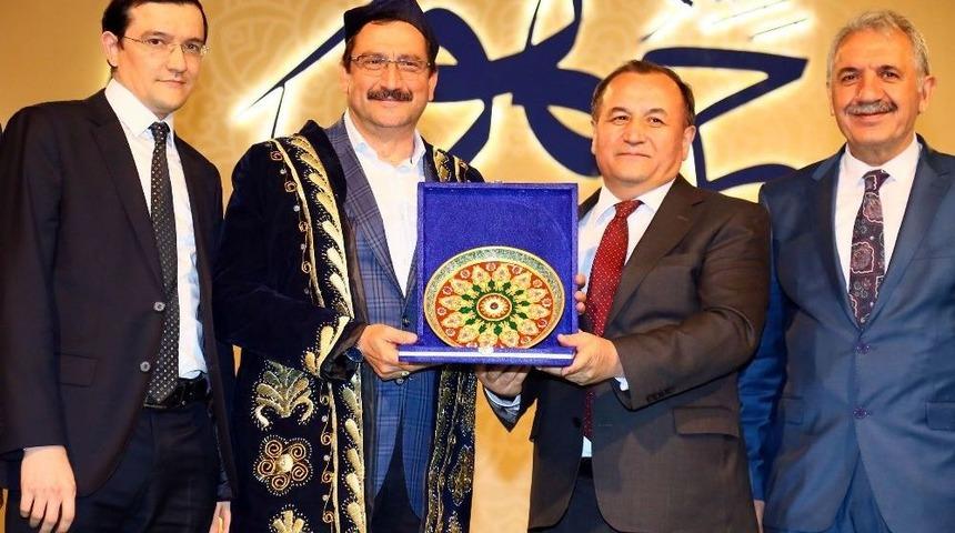 Ke&ccedil;i&ouml;ren&rsquo;de &Ouml;zbek R&uuml;zgarı Esti