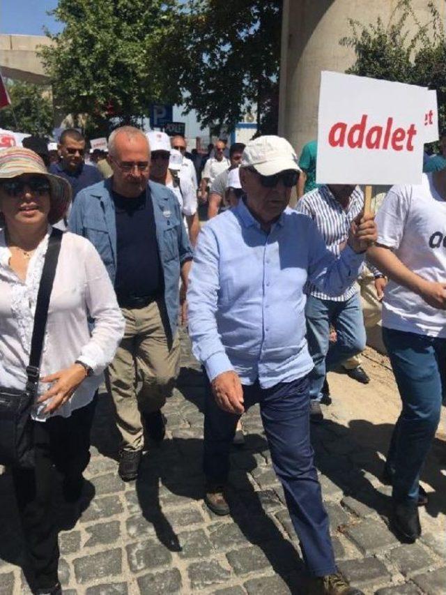 Chp İzmir Il Yönetimi, 'adalet Yürüyüşüne' Başladı