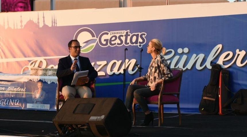 Gazeteci Yazar Pelin &Ccedil;ift &Ccedil;anakkale&rsquo;de