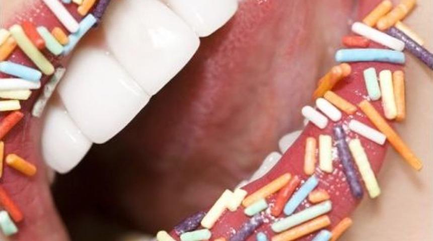 Bayramda Dişler Şeker Kurbanı Olmasın