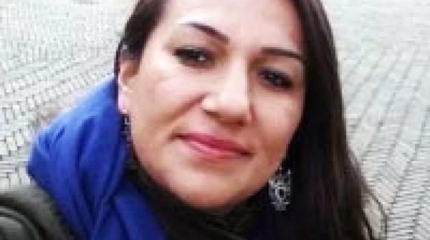 Aracını Gasp Edip Ka&ccedil;ırmak Istediği Kadını Bı&ccedil;akla Yaralayan Ş&uuml;pheli Serbest