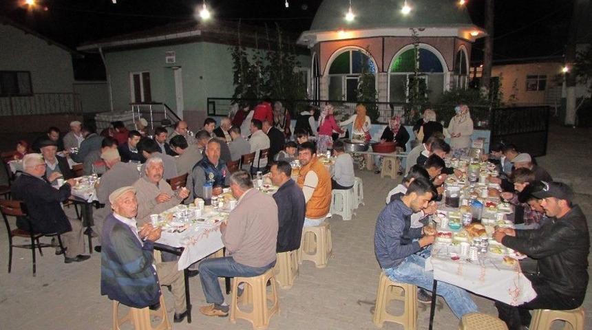 K&ouml;y Gen&ccedil;lerinden K&ouml;y Halkına Sahur