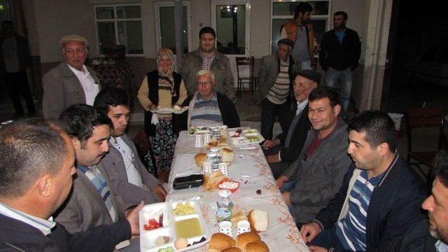 K&ouml;y Gen&ccedil;lerinden K&ouml;y Halkına Sahur 2