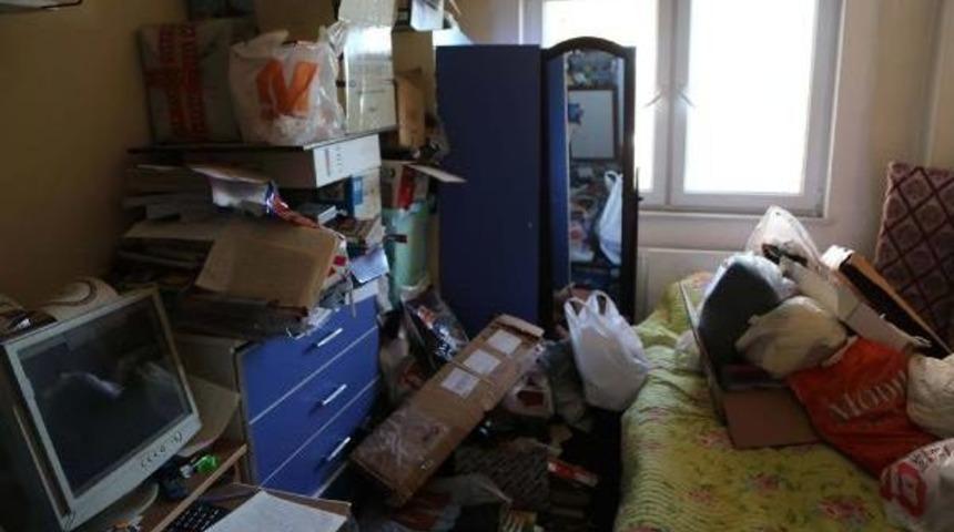 Etrafa Ateş A&ccedil;ıp Kendini Eve Kilitleyen Kadına 34 Saat Sonra Operasyon