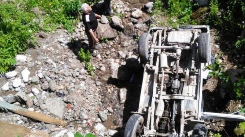 Giresun&rsquo;da Trafik Kazası: 1 &Ouml;l&uuml;, 1 Yaralı